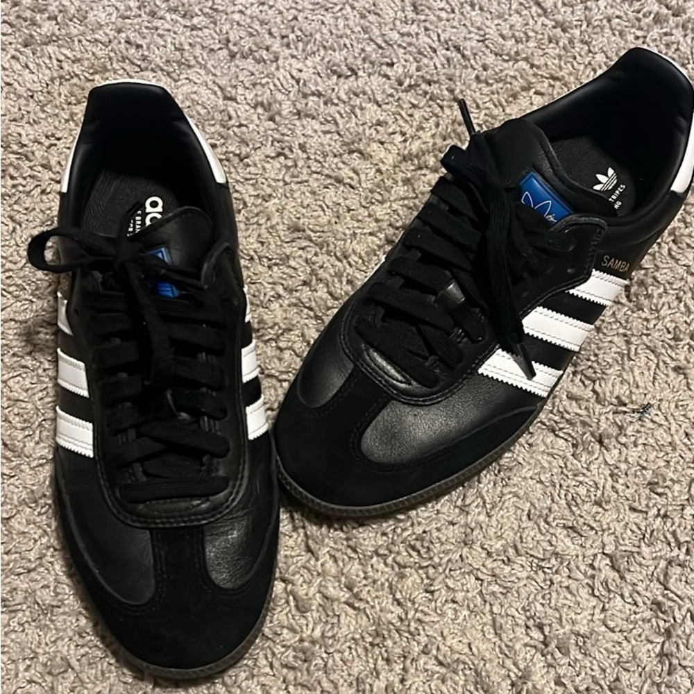 black adidas samba og